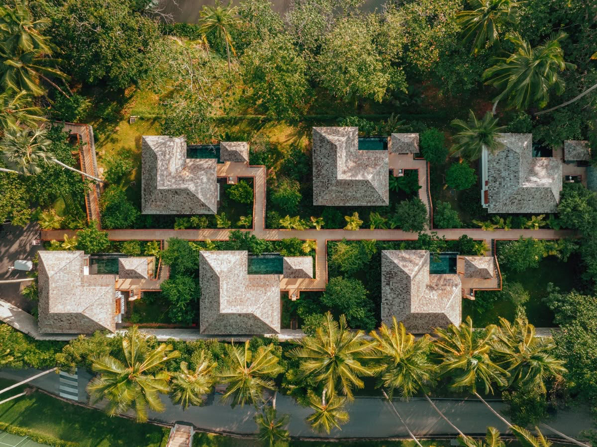 Landscaped community spaces from the brochure